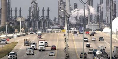 OPEP reduce su previsión de demanda de petróleo para 2012