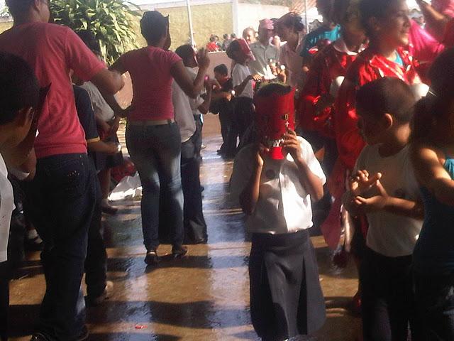 Una sonrisa en navidad para los  niños y niñas