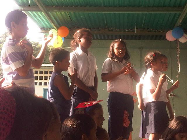 Una sonrisa en navidad para los  niños y niñas