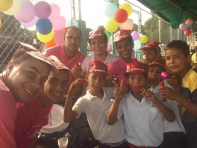 Una sonrisa en navidad para los  niños y niñas