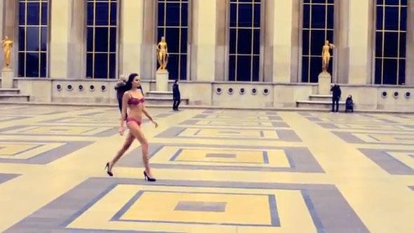 En calzones por París