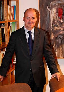 El sector editorial modera su descenso en 2011