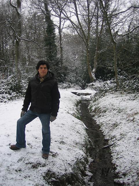 CAMINANDO BAJO LA NIEVE EN RICHMOND PARK