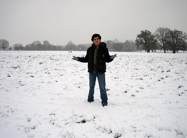 CAMINANDO BAJO LA NIEVE EN RICHMOND PARK