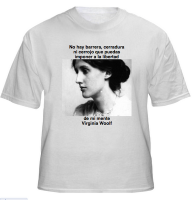 Compra una camiseta literaria