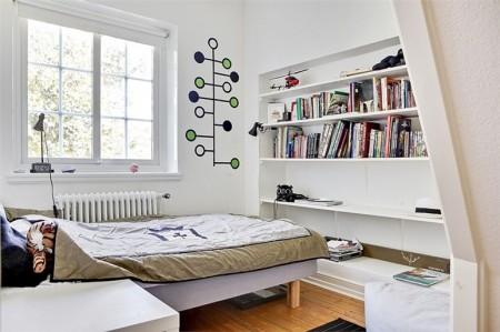 suelo de madera de roble espigado sofá de esquina silla barcelona rosetones en el techo papel de pared muebles de diseño lámpara diseño arco estilo sueco estilo nórdico estilo mid century modern estilo escandinavo detalles originales decoración decoración de interiores arcos divisorios decoración 