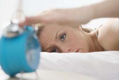 sleep-woman-sleeping La fibromialgia afectada por el sueño