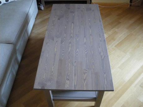 Ikea hack: la mesa de centro Hemnes con baldas ekby como sobre de mesa