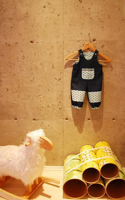 DIY: Estanterías redondas de cartón como las de muuto