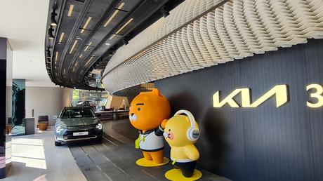 KIA 360: la experiencia que alterna automovilismo, arquitectura y arte inmersivo en Seúl