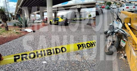Motociclista pierde la vida tras caer desde el distribuidor Juárez