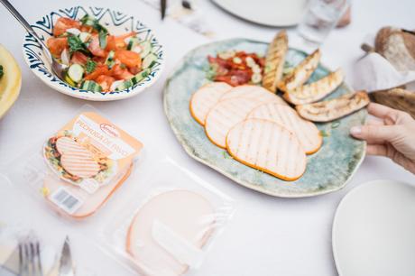 La nueva campaña «Fluye» de Serrano invita al disfrute y a dejarse llevar