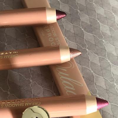 sombra-ojos-stick-oulac sombra-ojos-stick-oulac