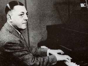 Viaje Musical por un Año: Autumn Crocus - B.Mayerl