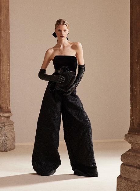 Max Mara Se Ha Convertido en el Nuevo «Chic Utilitario».