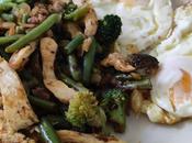 Salteado pollo verduras