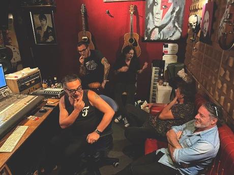 Por fin podemos disfrutar del primer EP de Desterrados Por fin podemos disfrutar del primer EP de Desterrados