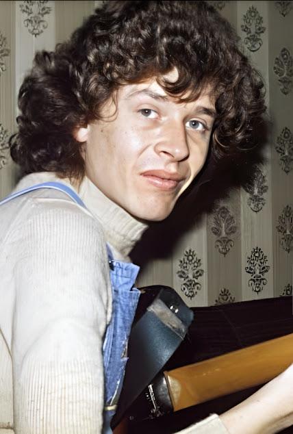 Efemérides del Rock y Heavy Metal: Qué pasó un 01 de Octubre Efemérides del Rock y Heavy Metal: Qué pasó un 01 de Octubre