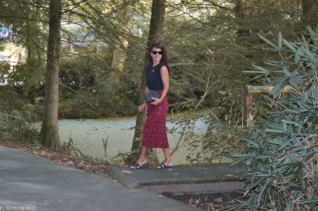 BLACK & RED BLACK & RED