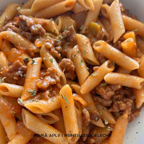 Macarrones con carne y pisto - Receta rápida Macarrones con carne y pisto - Receta rápida