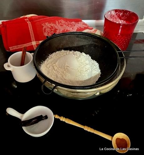 Cinnamon Rolls: Rollitos de Canela #CinnamonrollsInternationalday