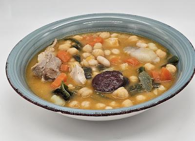 BERZA MALAGUEÑA. SIMPLICIDAD Y SABOR DE LA COCINA TRADICIONAL MALAGUEÑA BERZA MALAGUEÑA. SIMPLICIDAD Y SABOR DE LA COCINA TRADICIONAL MALAGUEÑA