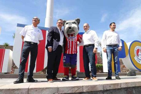 San Luis Potosí Honra al Atlético con Letras Monumentales