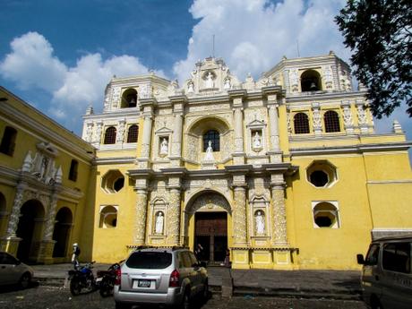 Iglesia y convento La Merced. Antigua. Guatemala