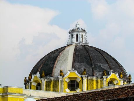 Iglesia y convento La Merced. Antigua. Guatemala