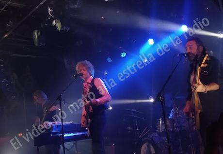 LOS ZIGARROS: 'ACANTILADOS'