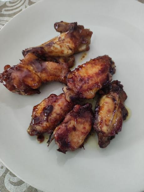 ALITAS DE POLLO EN SALSA TERIYAKI