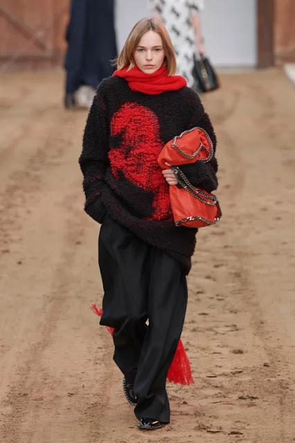 Bufandas, el accesorio de moda este otoño invierno 2023-2024 Bufandas, el accesorio de moda este otoño invierno 2023-2024