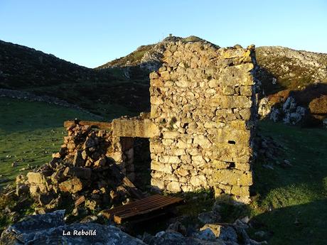 Alevia-La Escalá-Canal de las Vacas-Llonín-Cavandi-La Lizosa