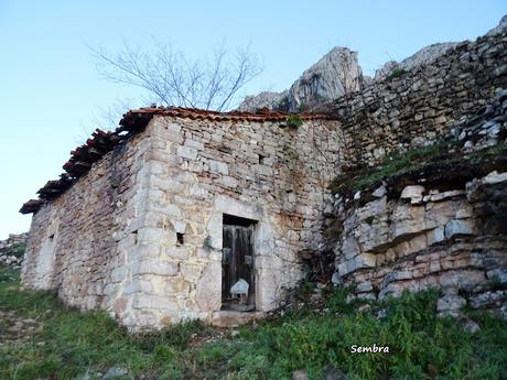 Alevia-La Escalá-Canal de las Vacas-Llonín-Cavandi-La Lizosa
