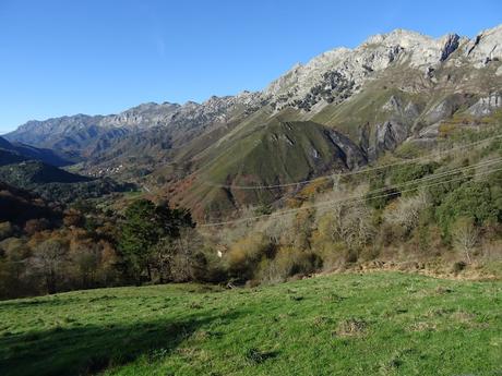 Alevia-La Escalá-Canal de las Vacas-Llonín-Cavandi-La Lizosa