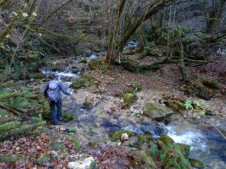Alevia-La Escalá-Canal de las Vacas-Llonín-Cavandi-La Lizosa