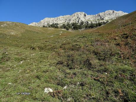 Alevia-La Escalá-Canal de las Vacas-Llonín-Cavandi-La Lizosa