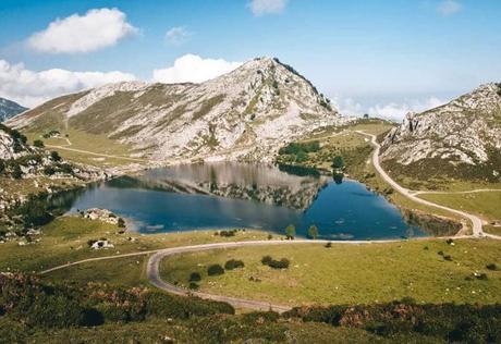 Las mejores rutas de senderismo en España Las mejores rutas de senderismo en España