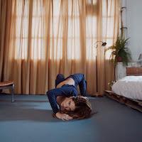 Andrea Mir estrena Adrede como nuevo single