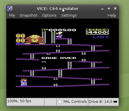 Jugando con Commodore 64