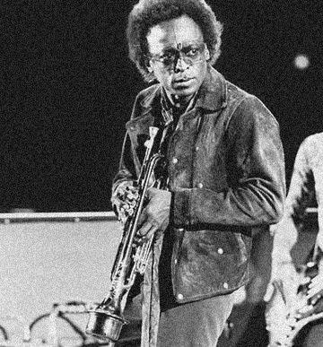 Por fin... Miles Davis - Tribute To Jack Johnson: