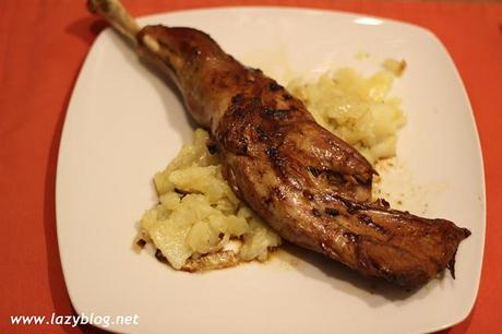 Cabrito asado. Receta navideña de paletillas al horno.