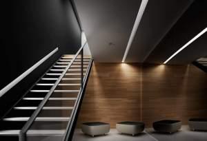 Iluminación arquitectónica - Una escalera iluminada con las nuevas soluciones. (Plightster) 20minutos.es