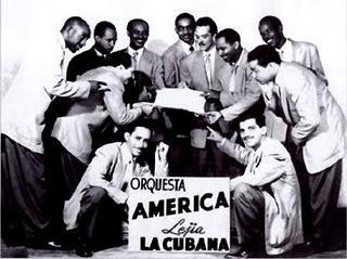 Ninon Mondejar - El Rey del Cha Cha Cha