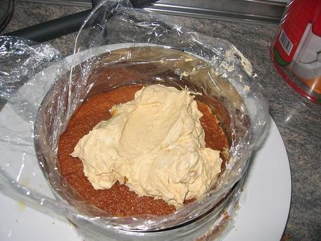 Postre chaja de merengue y chantilly