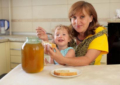 Miel para combatir la tos de los niños