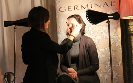 La maquilladora de Germinal en acción