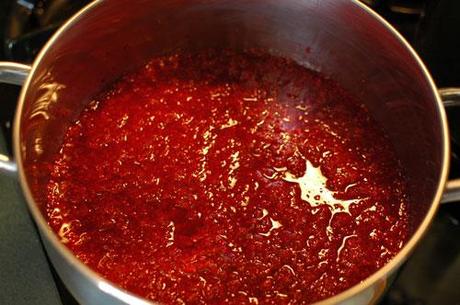 Regalo para invitados DIY: Cómo hacer mermelada y decorar su tarro