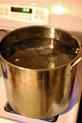 Regalo para invitados DIY: Cómo hacer mermelada y decorar su tarro