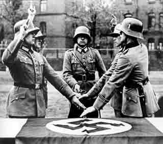 El Führer, nuevo Comandante en Jefe del Ejército - 19/12/1941.